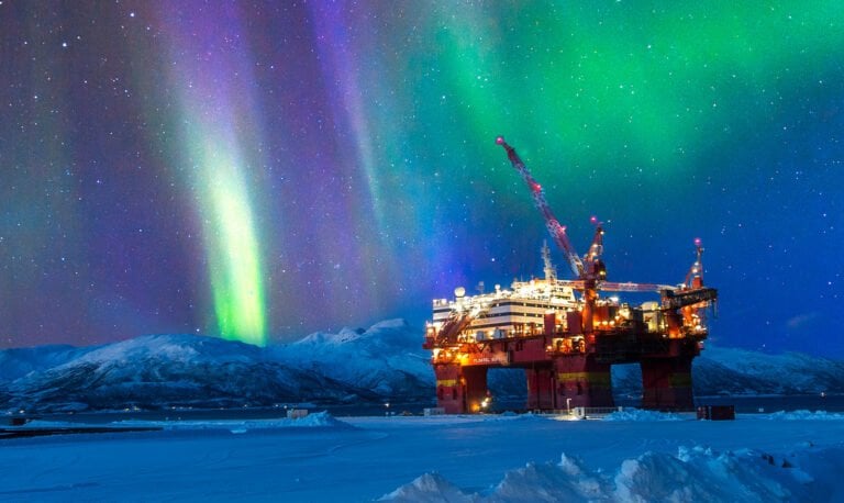 https://mdw-travel-data-us-east-1.s3.amazonaws.com/img/country/Norway/Chemistry-Adventure---Universe-of-Oil/img_01.jpg