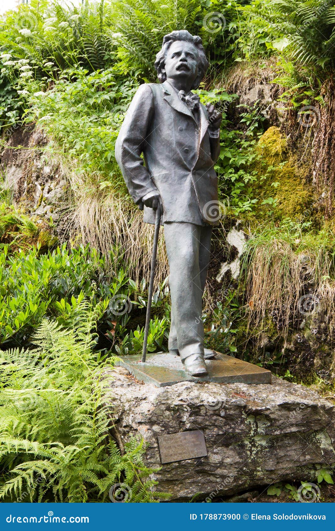 https://mdw-travel-data-us-east-1.s3.amazonaws.com/img/country/Norway/Edvard-Grieg-Museum/img_02.jpg