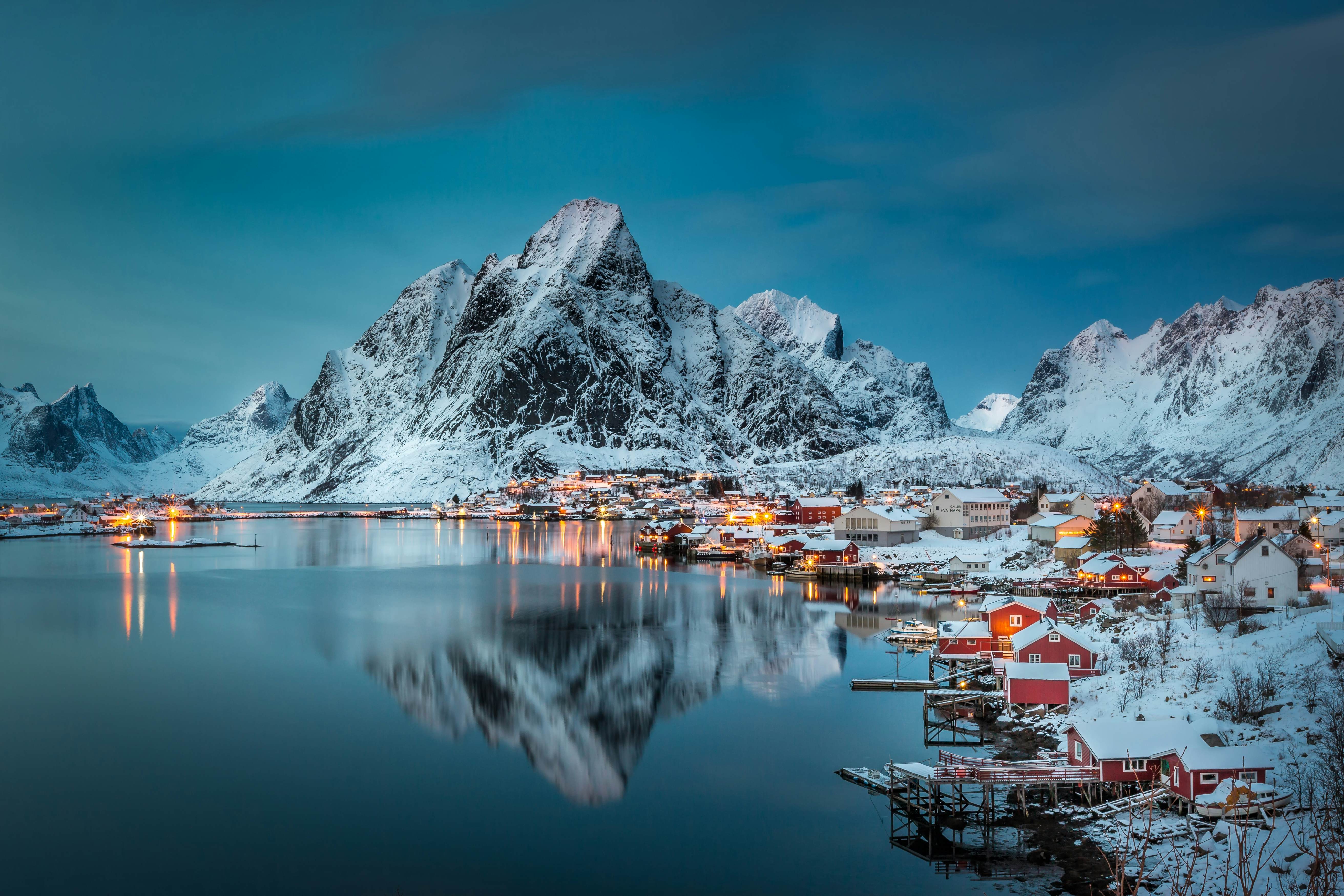 https://mdw-travel-data-us-east-1.s3.amazonaws.com/img/country/Norway/Foten-Beach/img_00.jpg