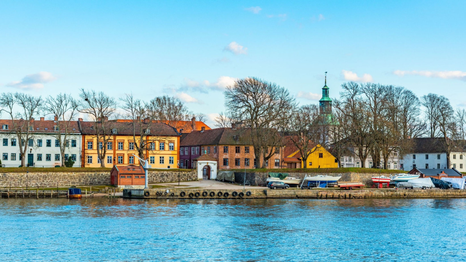 https://mdw-travel-data-us-east-1.s3.amazonaws.com/img/country/Norway/Fredrikstad-Museum/img_00.jpg