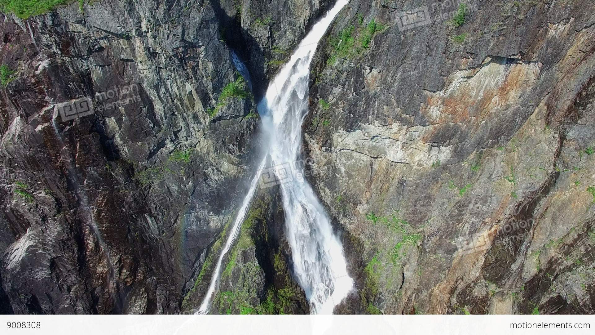 https://mdw-travel-data-us-east-1.s3.amazonaws.com/img/country/Norway/Fron-Waterfall/img_01.jpg