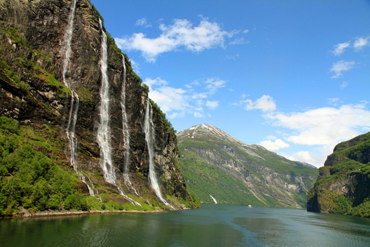 https://mdw-travel-data-us-east-1.s3.amazonaws.com/img/country/Norway/Galleri-Brovold/img_02.jpg