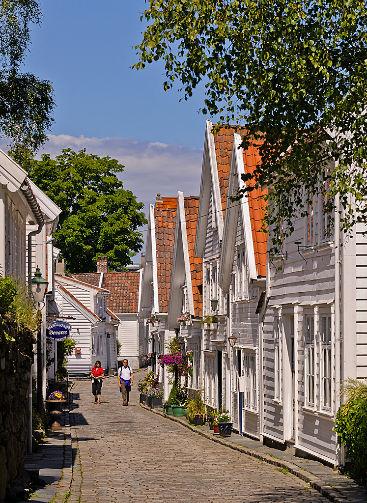 https://mdw-travel-data-us-east-1.s3.amazonaws.com/img/country/Norway/Gamle-Stavanger/img_03.jpg