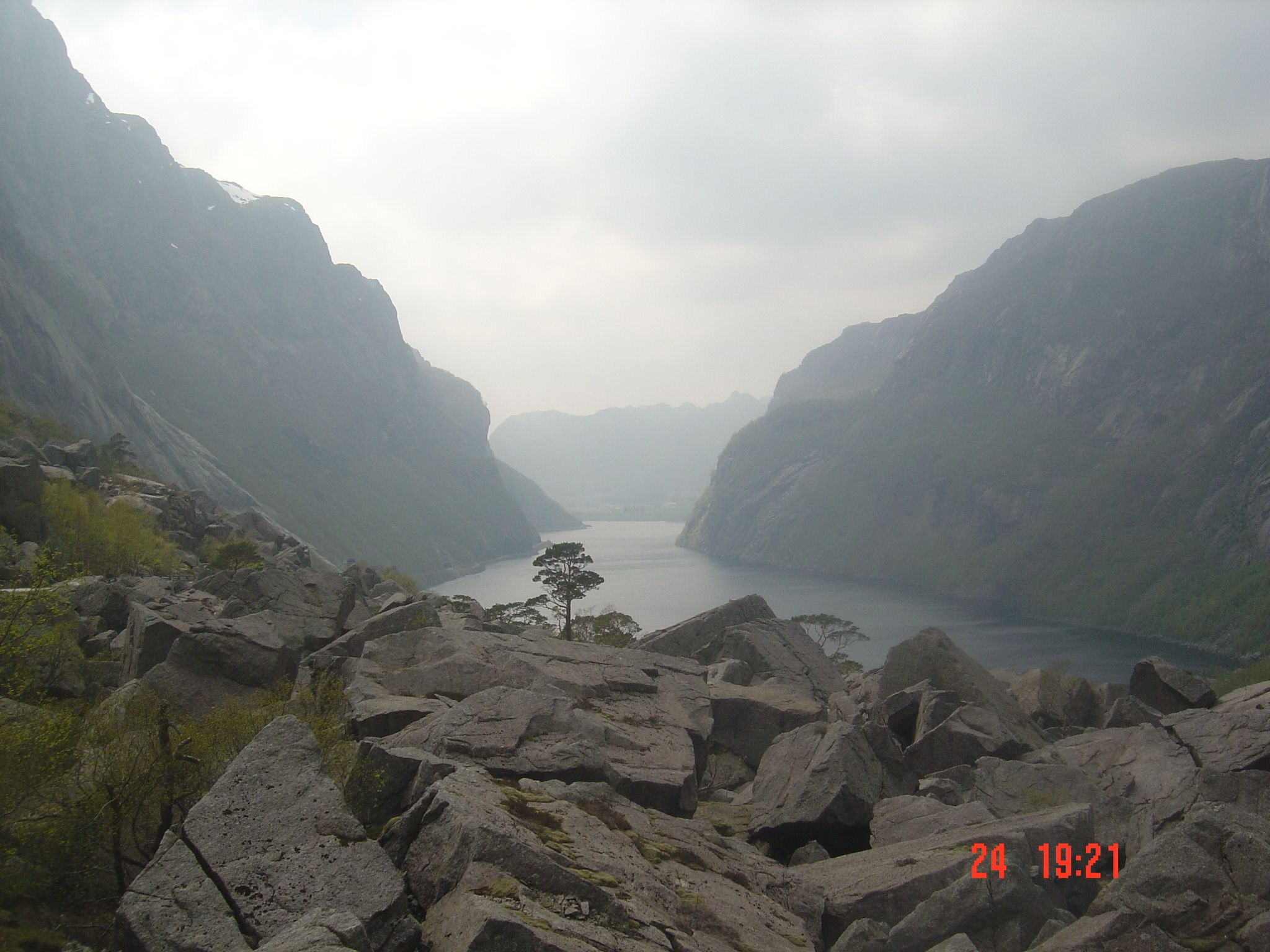 https://mdw-travel-data-us-east-1.s3.amazonaws.com/img/country/Norway/Gloppedalsura/img_01.jpg
