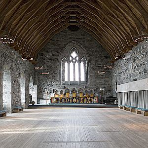 https://mdw-travel-data-us-east-1.s3.amazonaws.com/img/country/Norway/Hakons-Hall/img_02.jpg