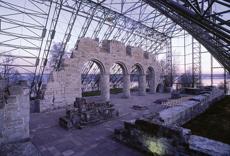https://mdw-travel-data-us-east-1.s3.amazonaws.com/img/country/Norway/Hamar-Cathedral/img_00.jpg