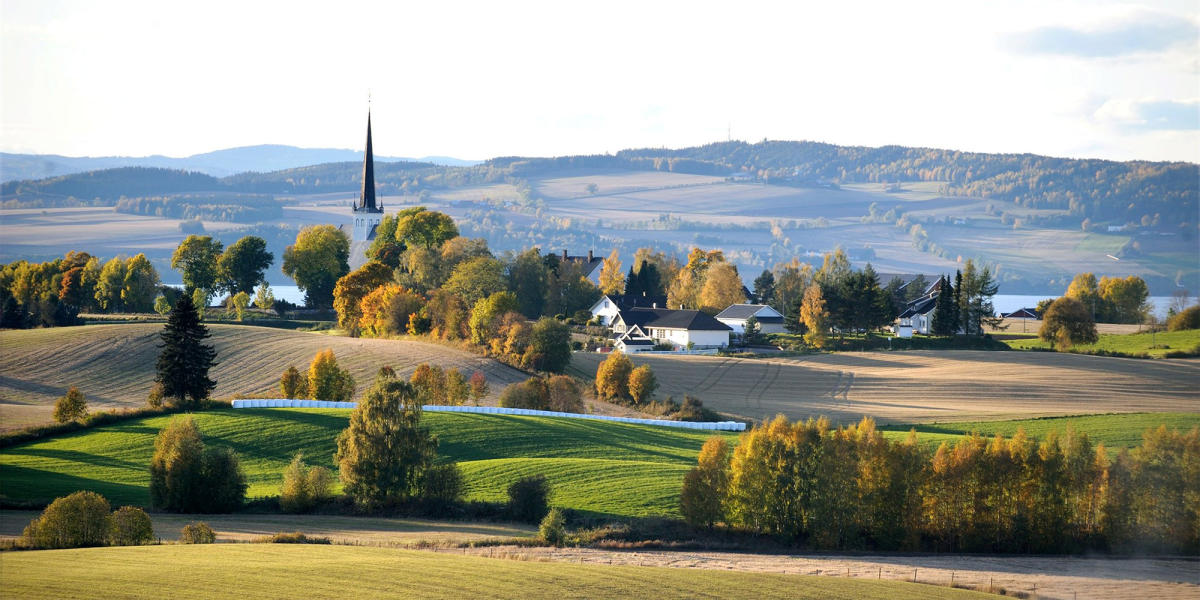 https://mdw-travel-data-us-east-1.s3.amazonaws.com/img/country/Norway/Hamar-Theatre/img_02.jpg