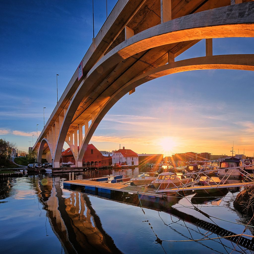 https://mdw-travel-data-us-east-1.s3.amazonaws.com/img/country/Norway/Haugesund-Cathedral/img_02.jpg