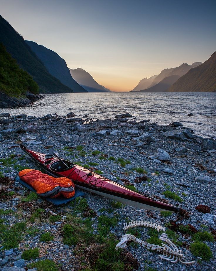 https://mdw-travel-data-us-east-1.s3.amazonaws.com/img/country/Norway/Hjorundfjord/img_05.jpg