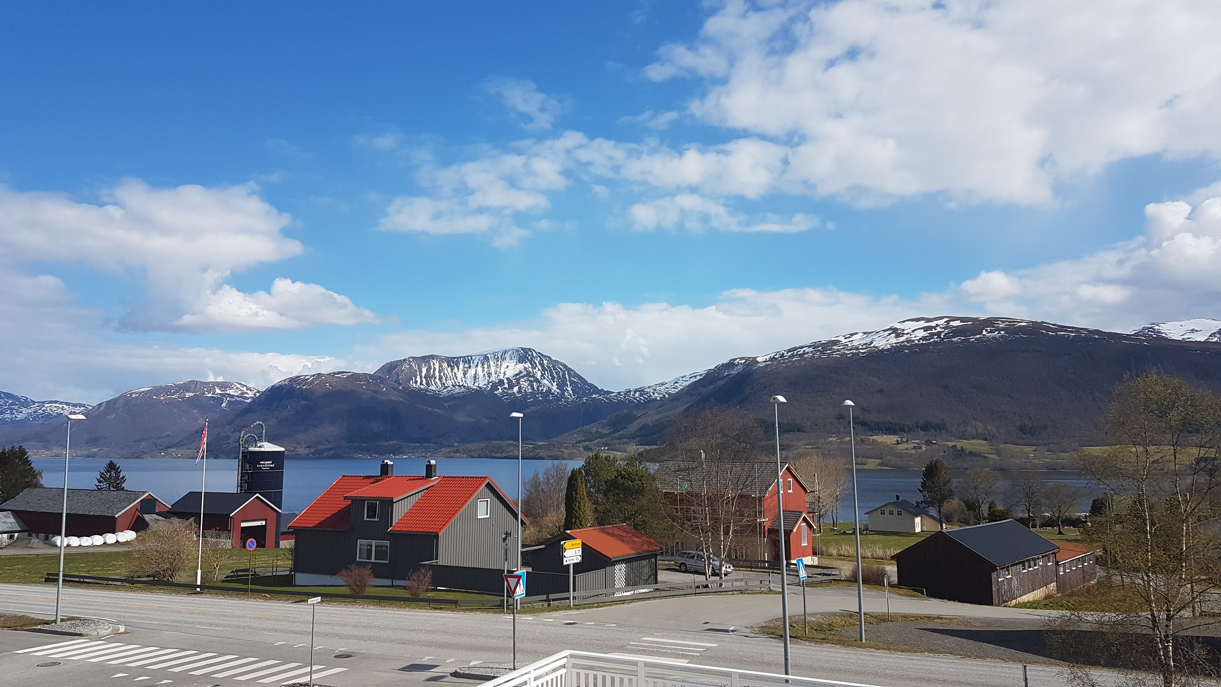 https://mdw-travel-data-us-east-1.s3.amazonaws.com/img/country/Norway/Hustadvika-Gjestegard/img_01.jpg
