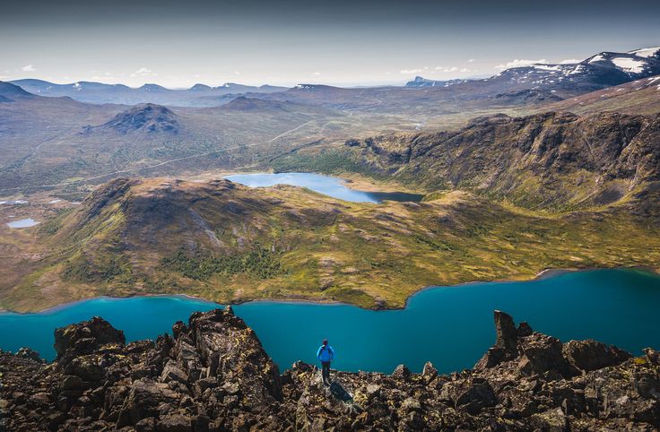 https://mdw-travel-data-us-east-1.s3.amazonaws.com/img/country/Norway/Jotunheimen-National-Park/img_01.jpg