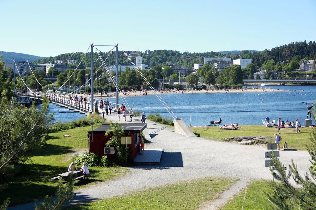 https://mdw-travel-data-us-east-1.s3.amazonaws.com/img/country/Norway/Kalvoya/img_00.jpg