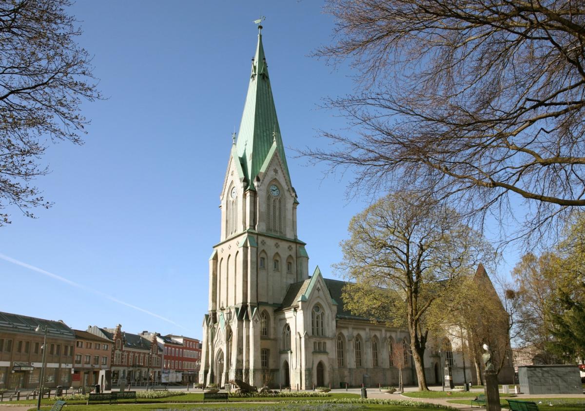 https://mdw-travel-data-us-east-1.s3.amazonaws.com/img/country/Norway/Kristiansand-Cathedral/img_03.jpg