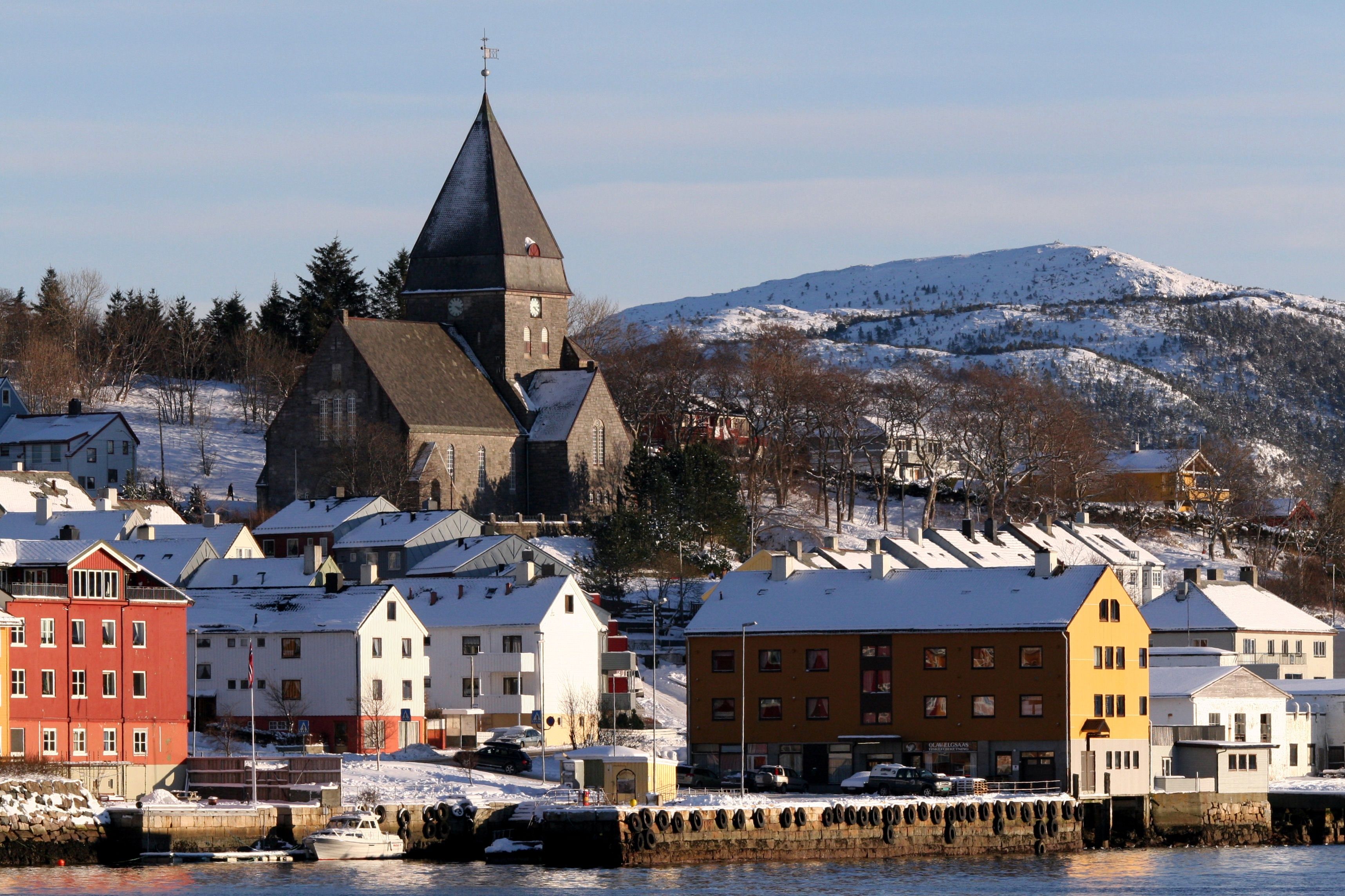 https://mdw-travel-data-us-east-1.s3.amazonaws.com/img/country/Norway/Kristiansund/img_01.jpg