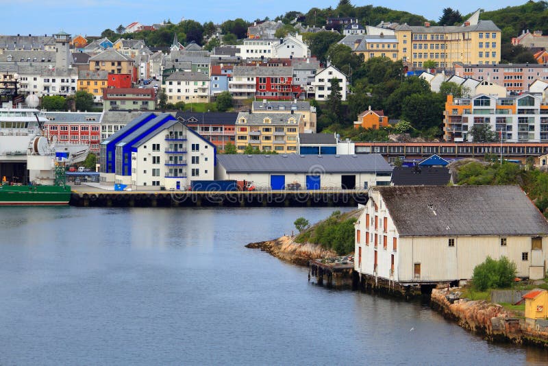 https://mdw-travel-data-us-east-1.s3.amazonaws.com/img/country/Norway/Kristiansund/img_03.jpg