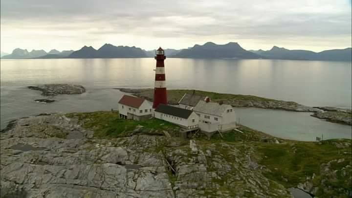 https://mdw-travel-data-us-east-1.s3.amazonaws.com/img/country/Norway/Landegode-Lighthouse/img_01.jpg
