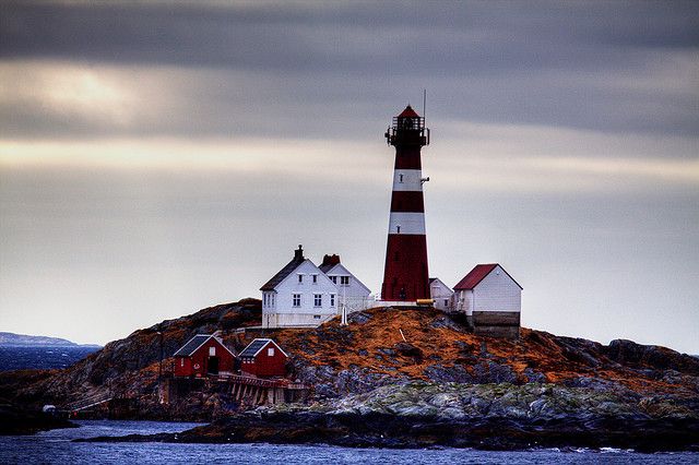 https://mdw-travel-data-us-east-1.s3.amazonaws.com/img/country/Norway/Landegode-Lighthouse/img_03.jpg