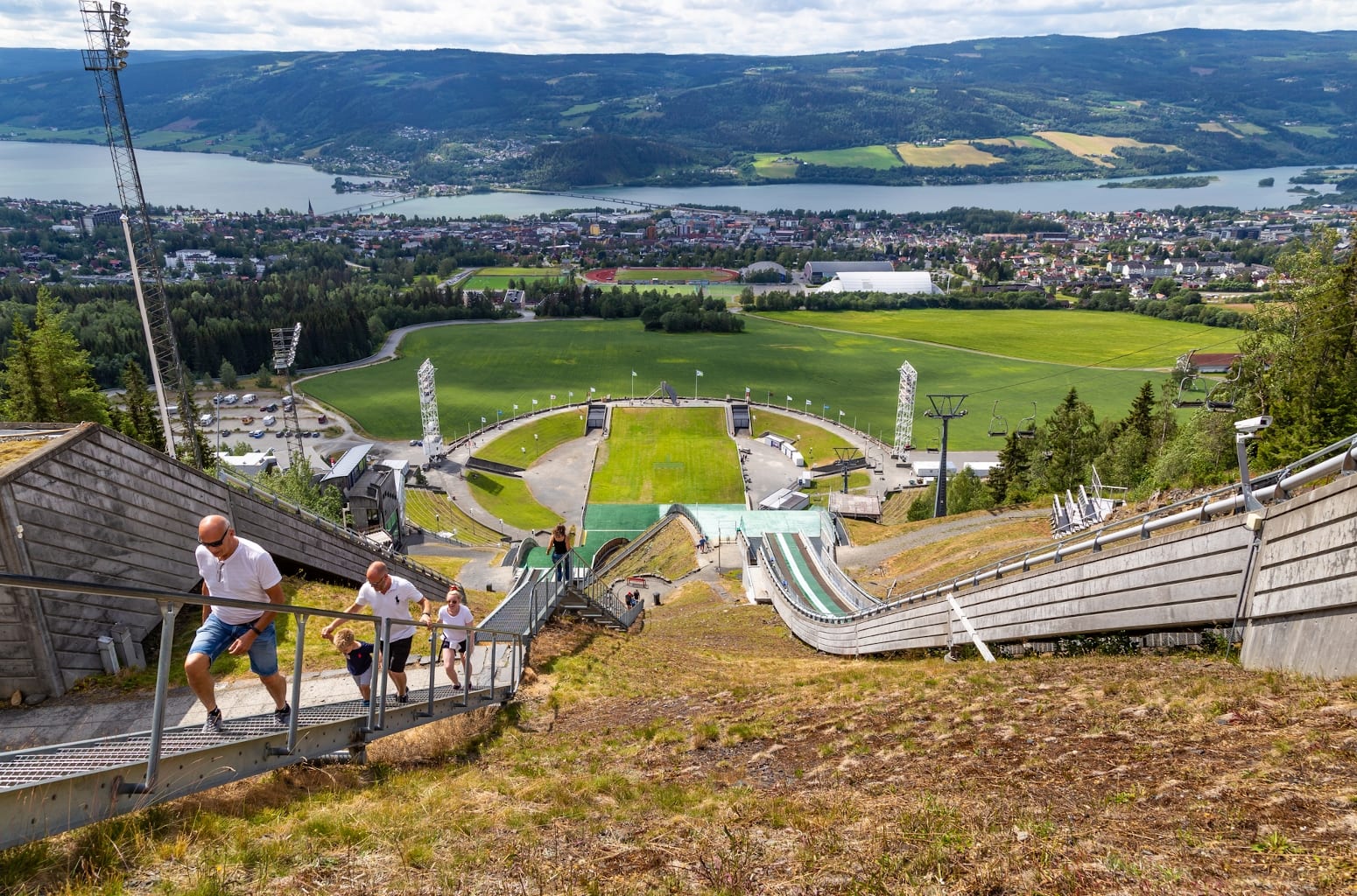 https://mdw-travel-data-us-east-1.s3.amazonaws.com/img/country/Norway/Lillehammer-Olympic-Park/img_00.jpg