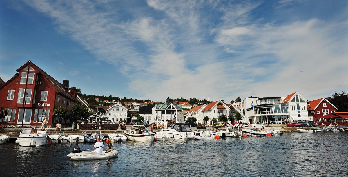 https://mdw-travel-data-us-east-1.s3.amazonaws.com/img/country/Norway/Lillesand-Town-Center/img_01.jpg