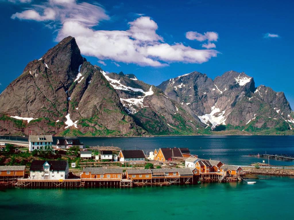 https://mdw-travel-data-us-east-1.s3.amazonaws.com/img/country/Norway/Lofoten-Aquarium/img_00.jpg