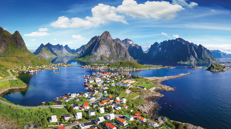https://mdw-travel-data-us-east-1.s3.amazonaws.com/img/country/Norway/Lofoten-Guide/img_00.jpg