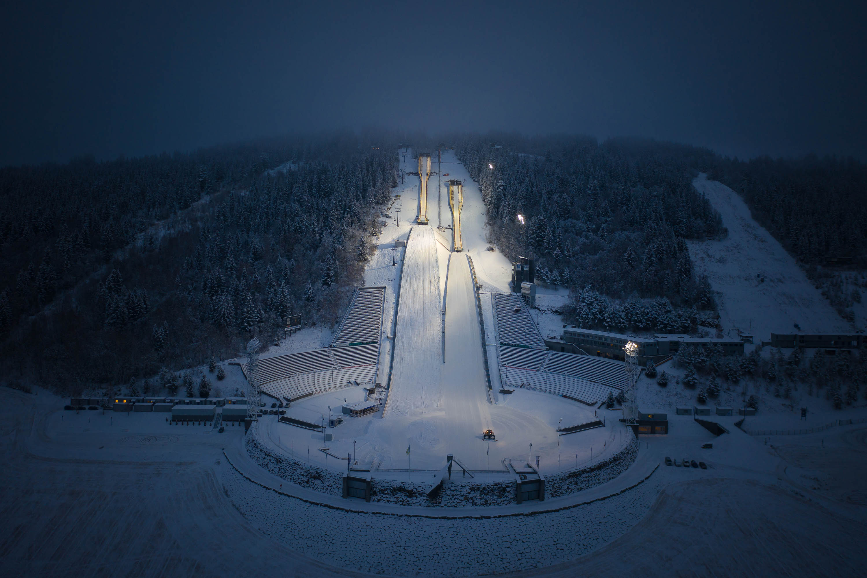 https://mdw-travel-data-us-east-1.s3.amazonaws.com/img/country/Norway/Lysgardsbakkene-Ski-Jumping-Arena/img_02.jpg