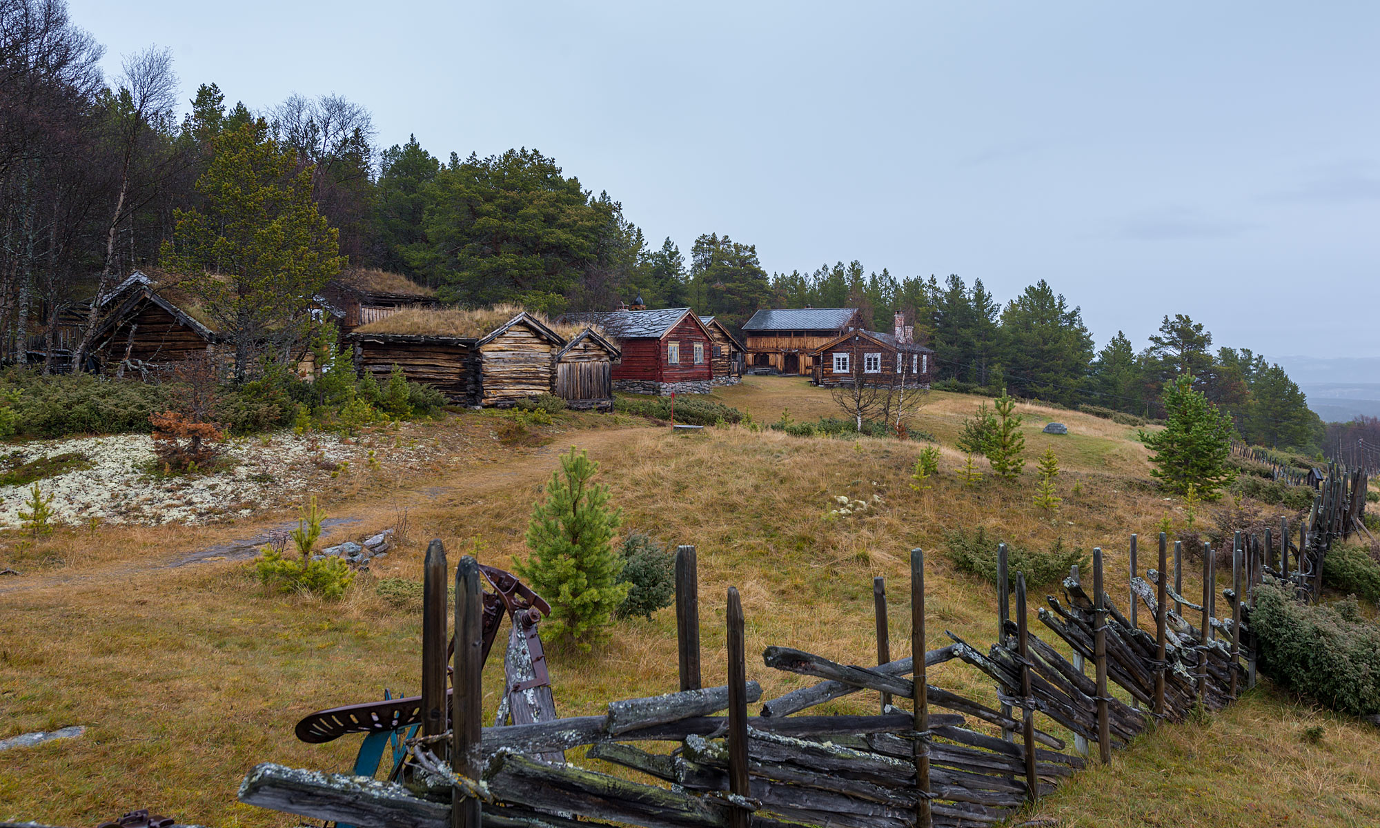 https://mdw-travel-data-us-east-1.s3.amazonaws.com/img/country/Norway/Mageli-Gard-Folldal/img_02.jpg