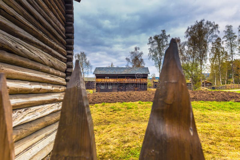 https://mdw-travel-data-us-east-1.s3.amazonaws.com/img/country/Norway/Maihaugens-historic-houses/img_03.jpg