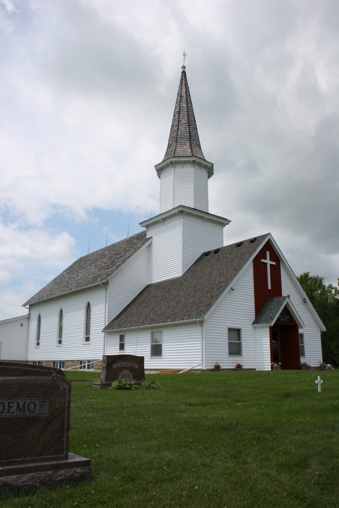https://mdw-travel-data-us-east-1.s3.amazonaws.com/img/country/Norway/Moland-Church/img_00.jpg