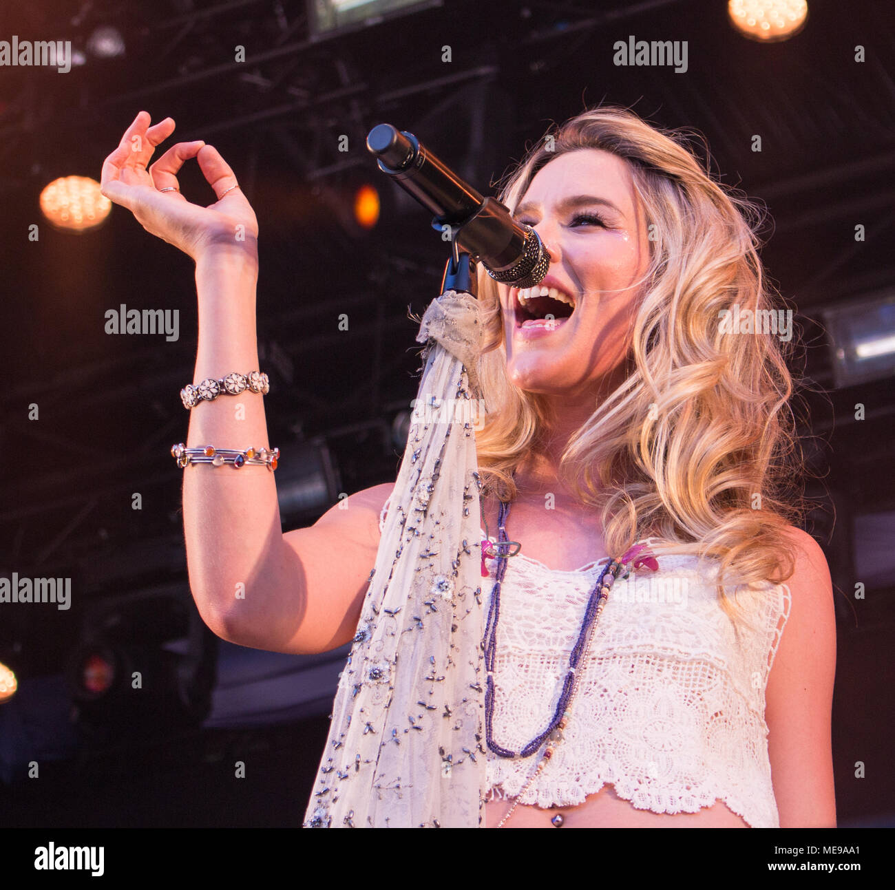 https://mdw-travel-data-us-east-1.s3.amazonaws.com/img/country/Norway/Molde-International-Jazz-Festival/img_00.jpg