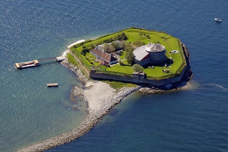 https://mdw-travel-data-us-east-1.s3.amazonaws.com/img/country/Norway/Munkholmen/img_01.jpg