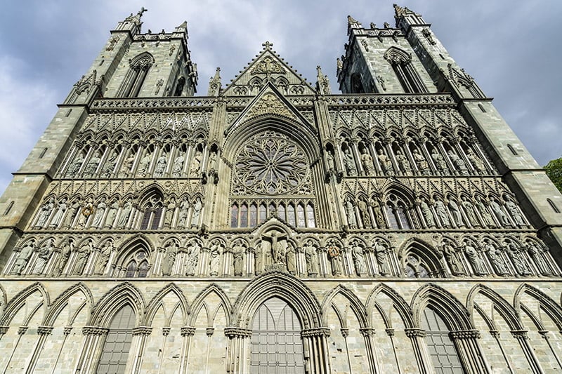 https://mdw-travel-data-us-east-1.s3.amazonaws.com/img/country/Norway/Nidaros-Cathedral/img_03.jpg