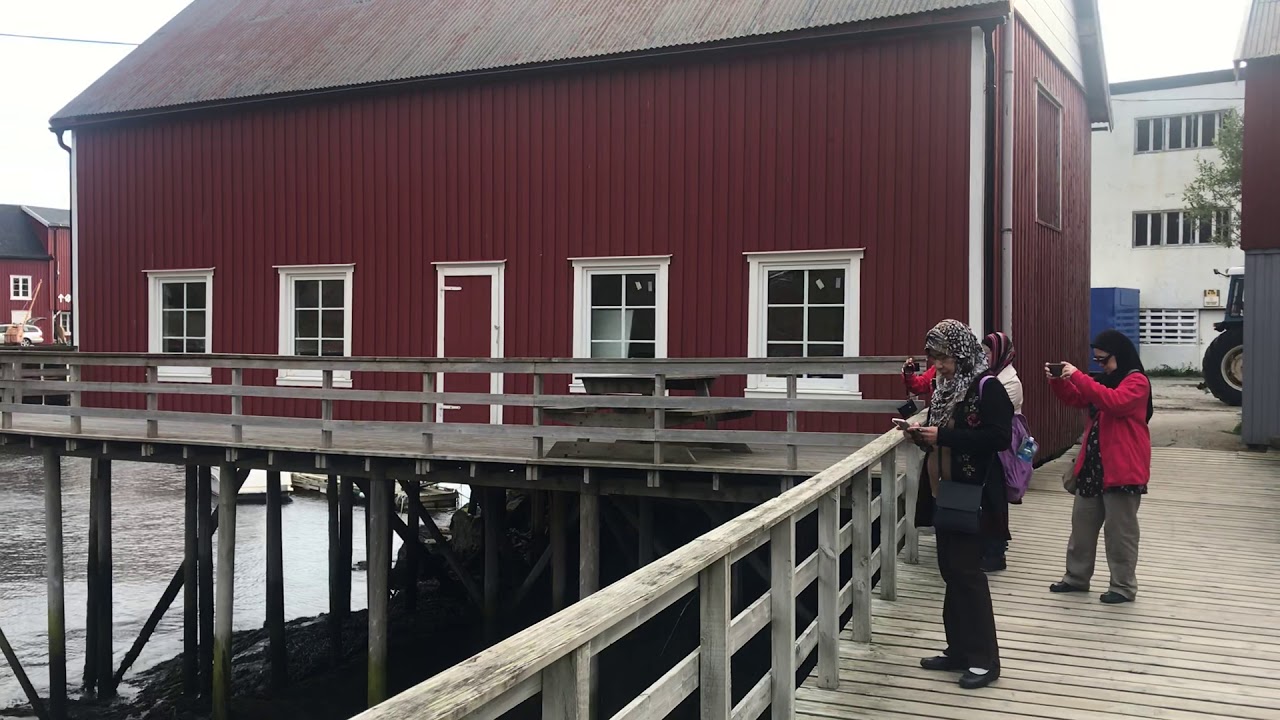https://mdw-travel-data-us-east-1.s3.amazonaws.com/img/country/Norway/Norsk-Fiskevaersmuseum/img_01.jpg