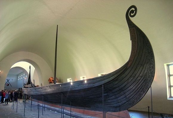 https://mdw-travel-data-us-east-1.s3.amazonaws.com/img/country/Norway/Osebergskipet-Viking-Ship-Museum/img_02.jpg