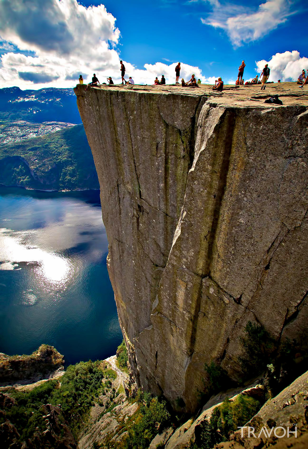 https://mdw-travel-data-us-east-1.s3.amazonaws.com/img/country/Norway/Preikestolen/img_01.jpg