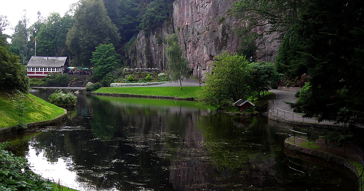 https://mdw-travel-data-us-east-1.s3.amazonaws.com/img/country/Norway/Ravnedalen-Naturpark/img_02.jpg