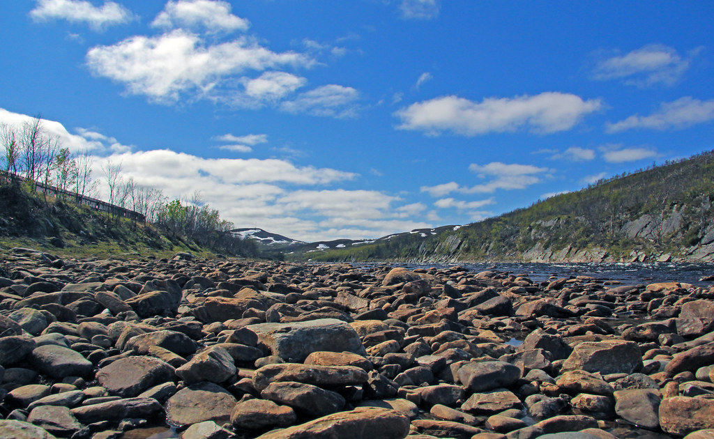 https://mdw-travel-data-us-east-1.s3.amazonaws.com/img/country/Norway/Repparfjord-River/img_02.jpg