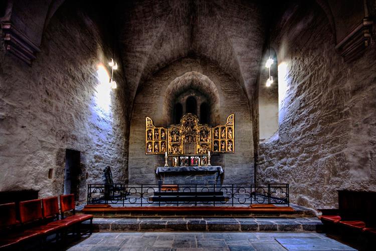 https://mdw-travel-data-us-east-1.s3.amazonaws.com/img/country/Norway/Ringsaker-Church/img_00.jpg