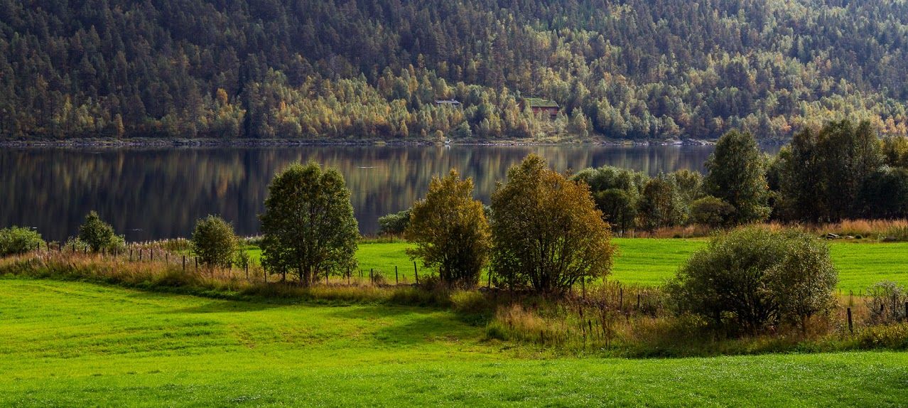 https://mdw-travel-data-us-east-1.s3.amazonaws.com/img/country/Norway/Ringshaugstranda-Beach/img_02.jpg