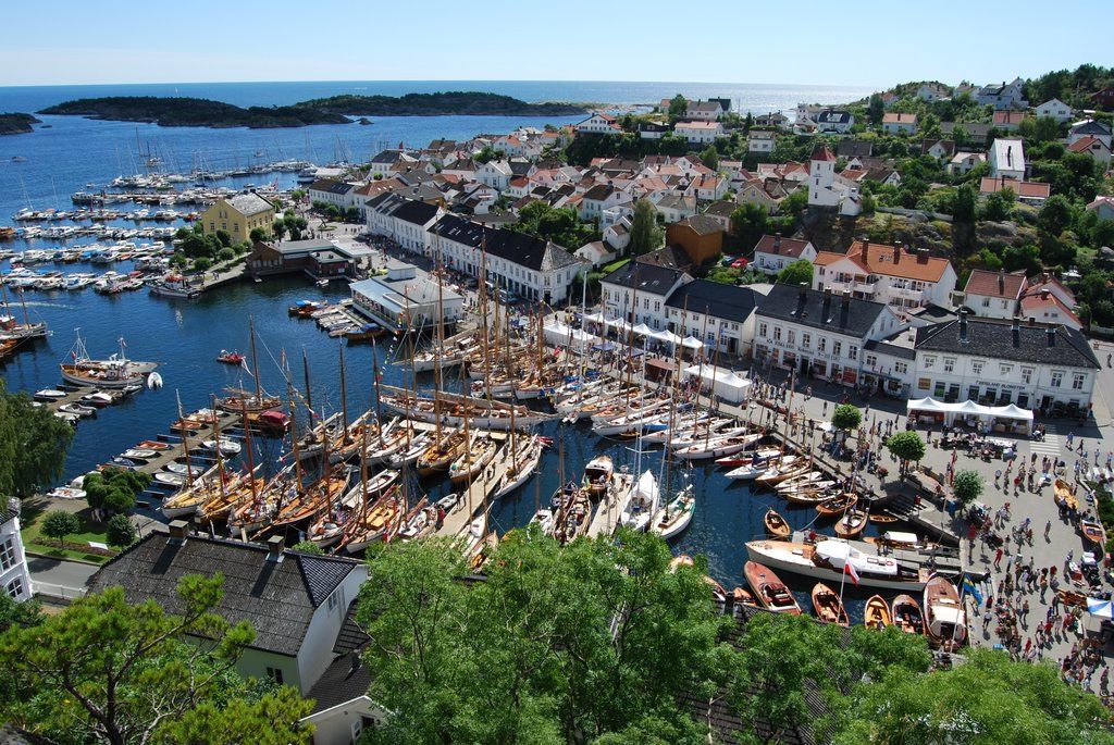 https://mdw-travel-data-us-east-1.s3.amazonaws.com/img/country/Norway/Risor-Wooden-Boat-Festival/img_01.jpg