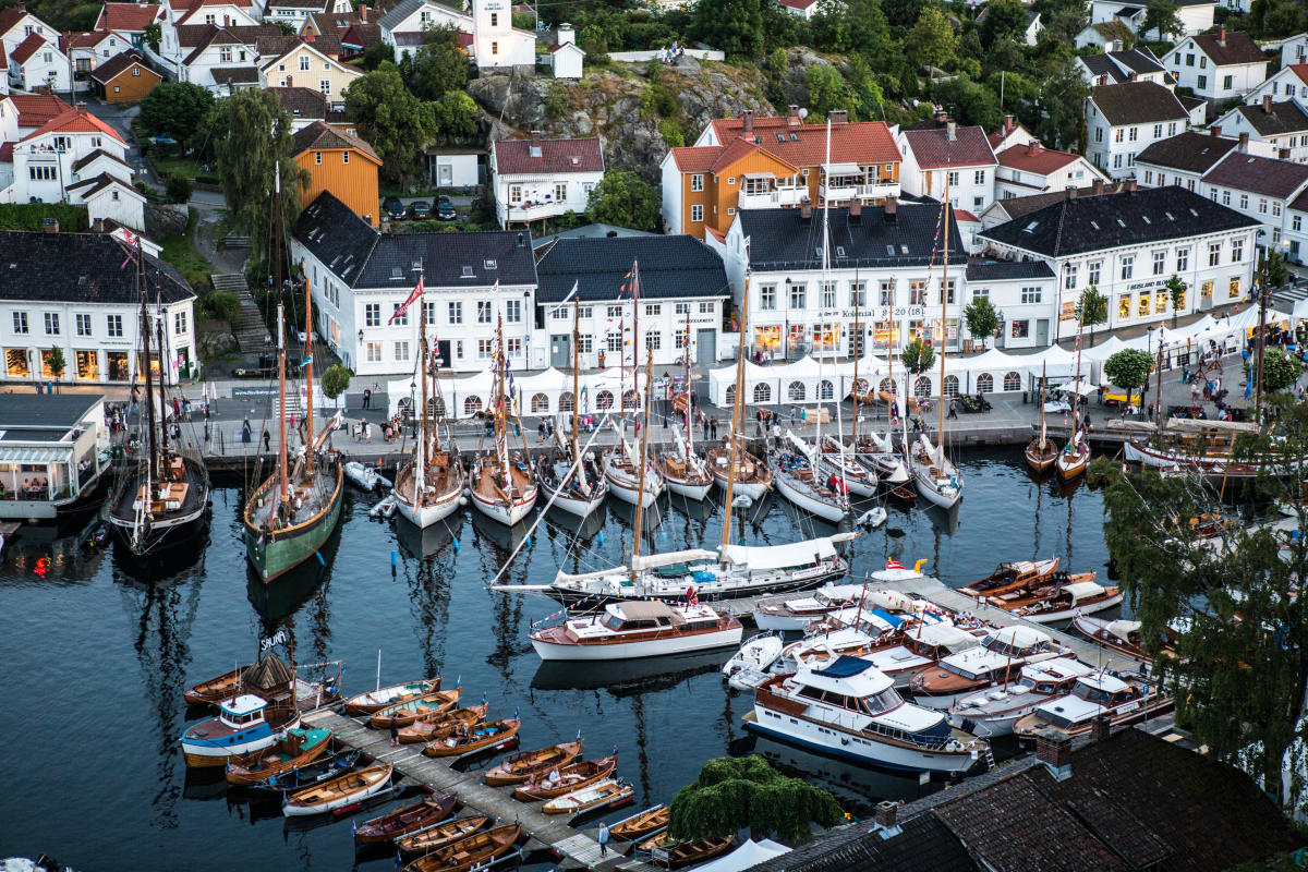 https://mdw-travel-data-us-east-1.s3.amazonaws.com/img/country/Norway/Risor-Wooden-Boat-Festival/img_02.jpg