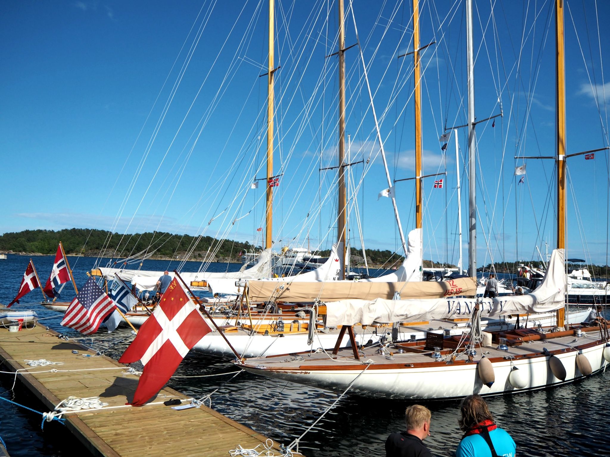 https://mdw-travel-data-us-east-1.s3.amazonaws.com/img/country/Norway/Risor-Wooden-Boat-Festival/img_03.jpg