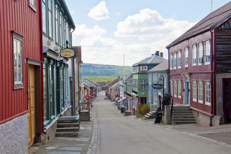 https://mdw-travel-data-us-east-1.s3.amazonaws.com/img/country/Norway/Roros/img_02.jpg