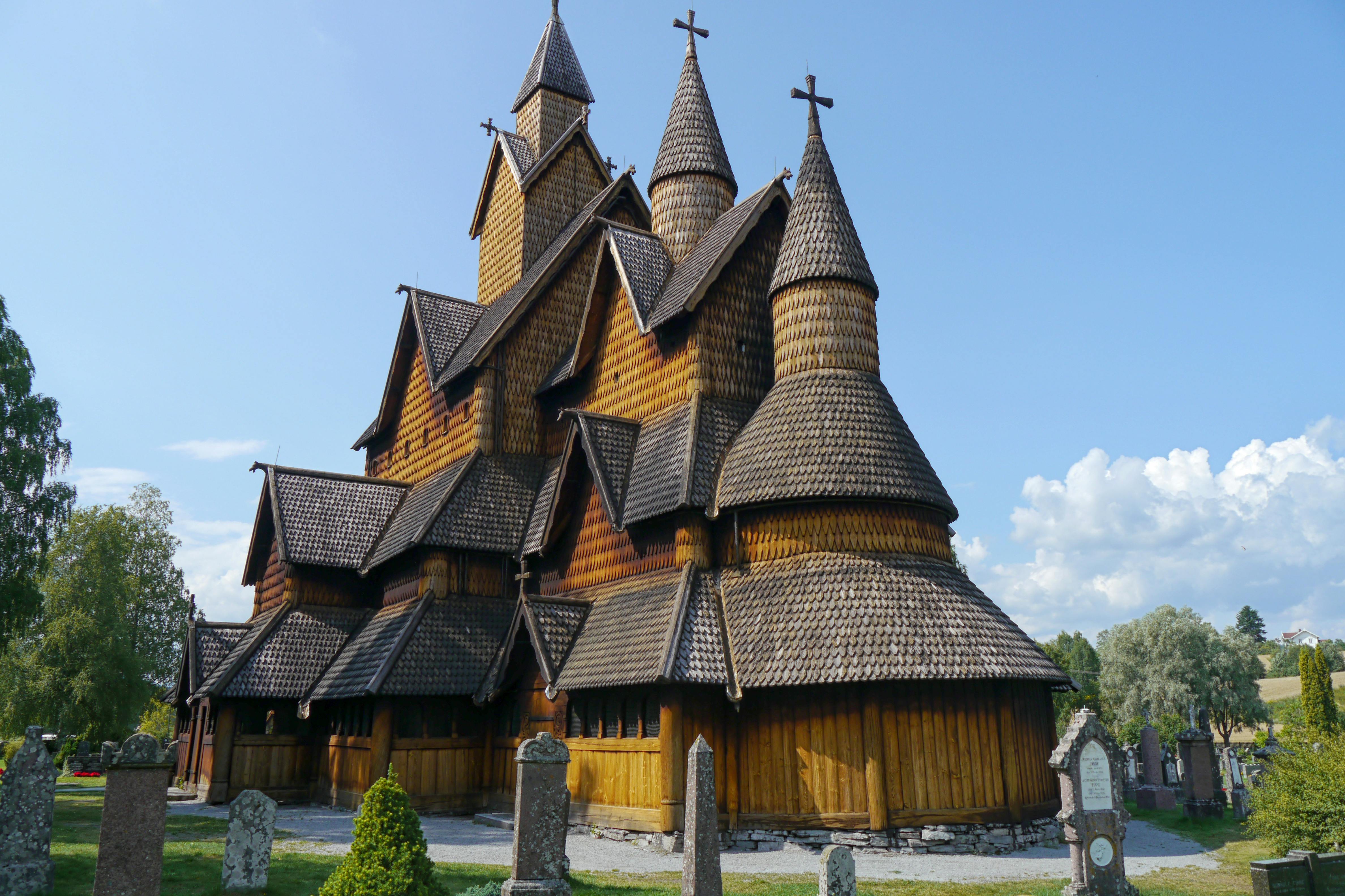 https://mdw-travel-data-us-east-1.s3.amazonaws.com/img/country/Norway/Rossabo-Church/img_02.jpg