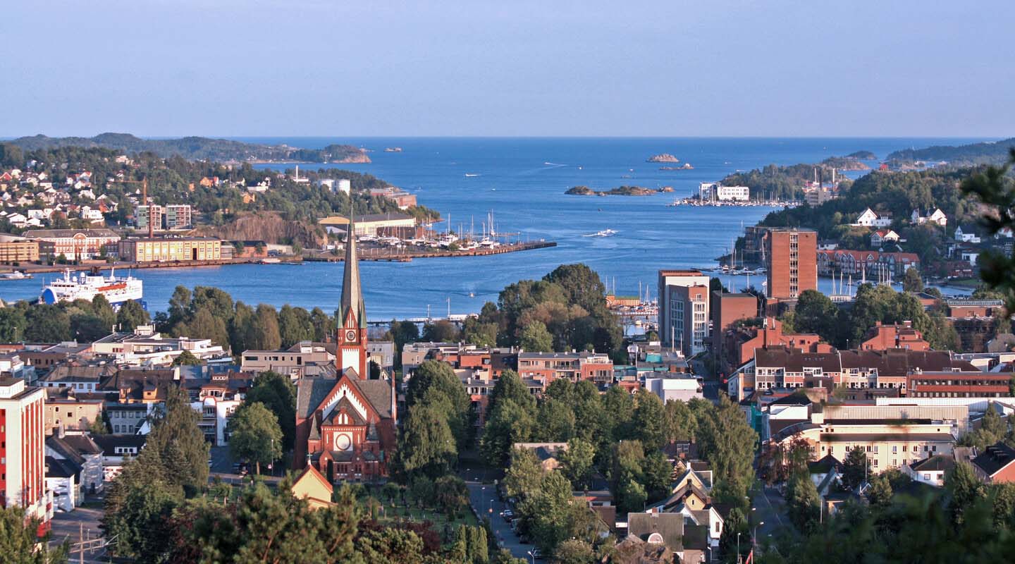 https://mdw-travel-data-us-east-1.s3.amazonaws.com/img/country/Norway/Sandefjord-Church/img_00.jpg