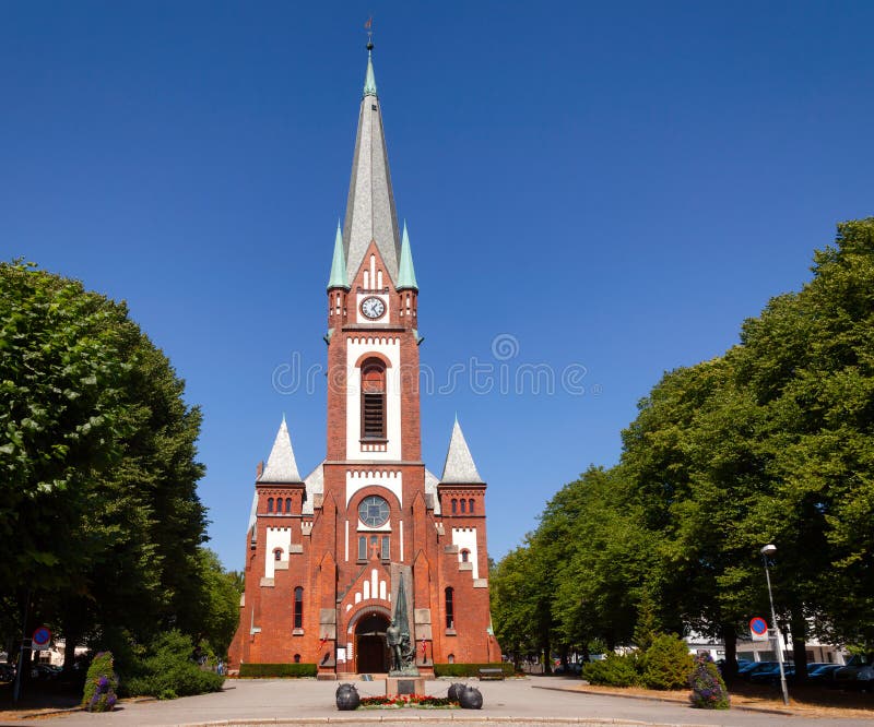 https://mdw-travel-data-us-east-1.s3.amazonaws.com/img/country/Norway/Sandefjord-Church/img_02.jpg