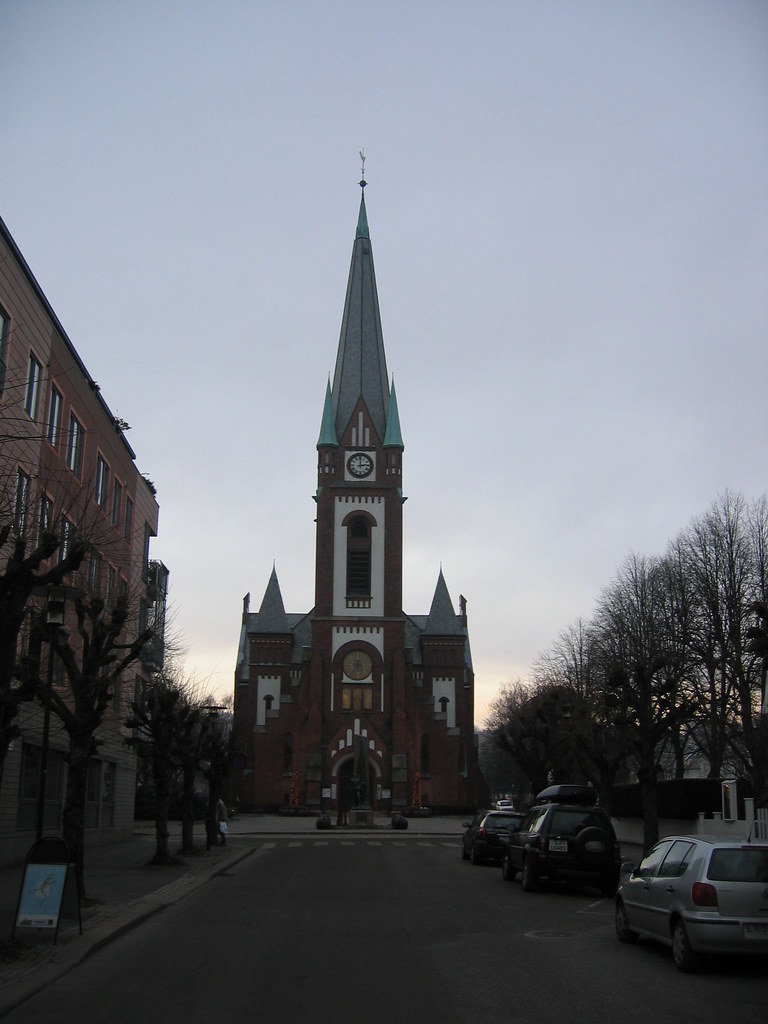 https://mdw-travel-data-us-east-1.s3.amazonaws.com/img/country/Norway/Sandefjord-Church/img_03.jpg