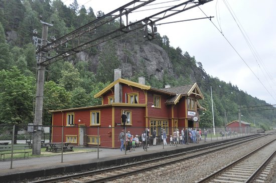 https://mdw-travel-data-us-east-1.s3.amazonaws.com/img/country/Norway/Setesdalsbanen/img_03.jpg