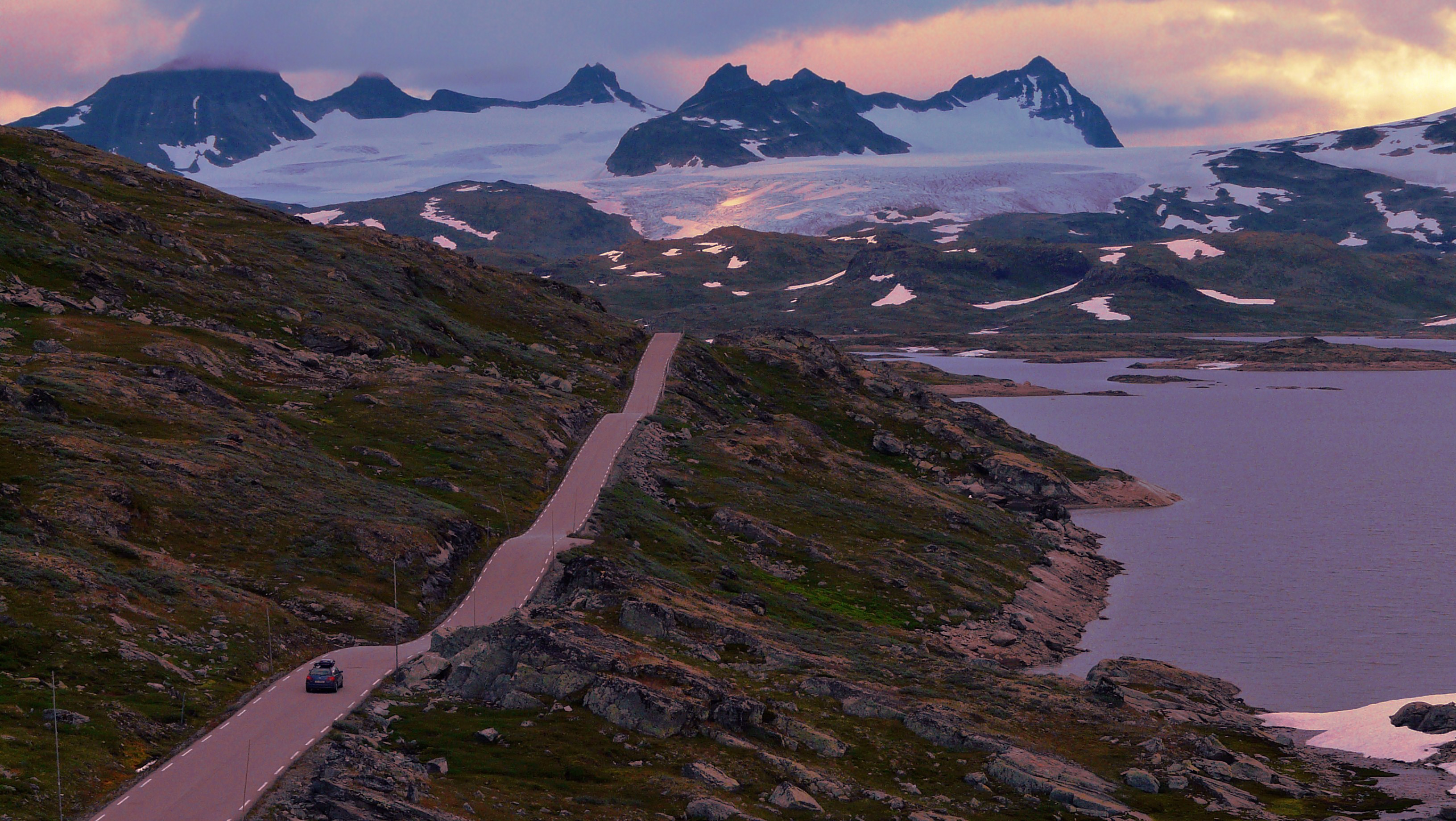 https://mdw-travel-data-us-east-1.s3.amazonaws.com/img/country/Norway/Sognefjell-Road/img_02.jpg