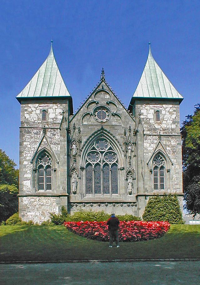 https://mdw-travel-data-us-east-1.s3.amazonaws.com/img/country/Norway/Stavanger-Cathedral-School/img_02.jpg